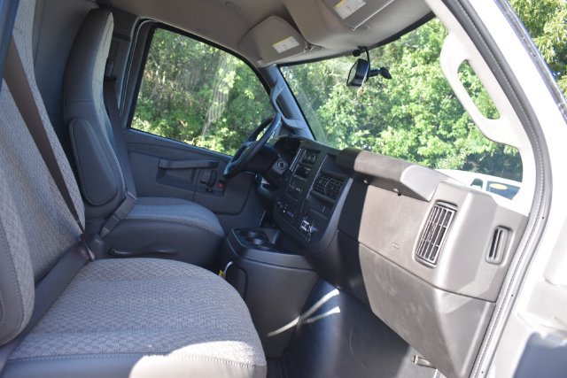 2025 Chevrolet Express Cargo Work Van - Photo 13