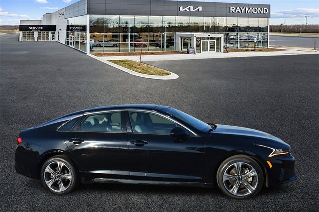 2023 Kia K5 EX photo 2