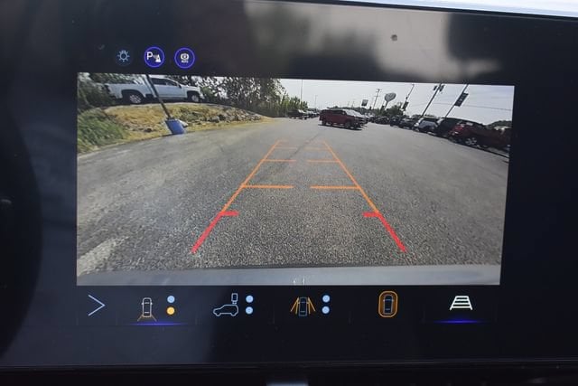 2027 Chevrolet Equinox LT - Photo 31