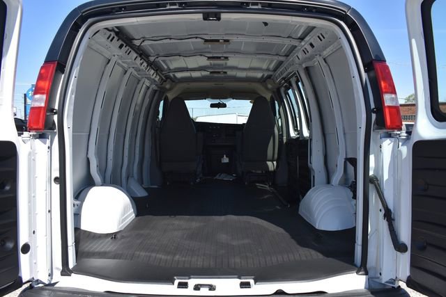 2025 Chevrolet Express Cargo Work Van - Photo 17