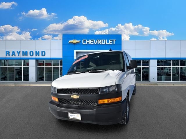 2025 Chevrolet Express Cargo Work Van - Photo 8