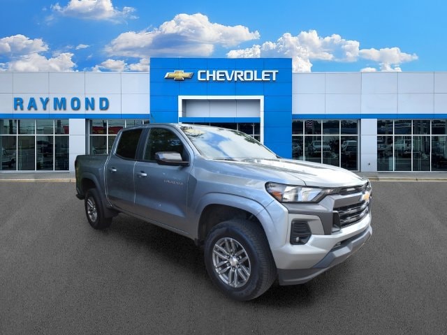 2023 Chevrolet Colorado LT - Photo 10