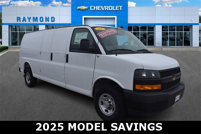 2025 Chevrolet Express Cargo Work Van's photo
