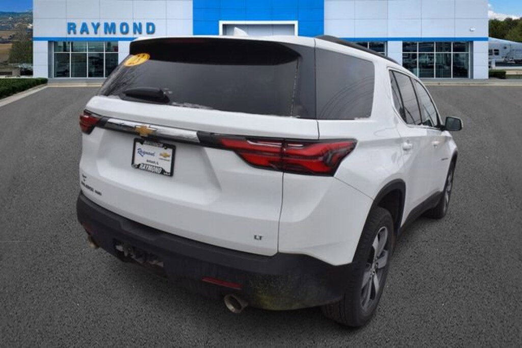 Used 2023 Chevrolet Traverse LT Leather SUV