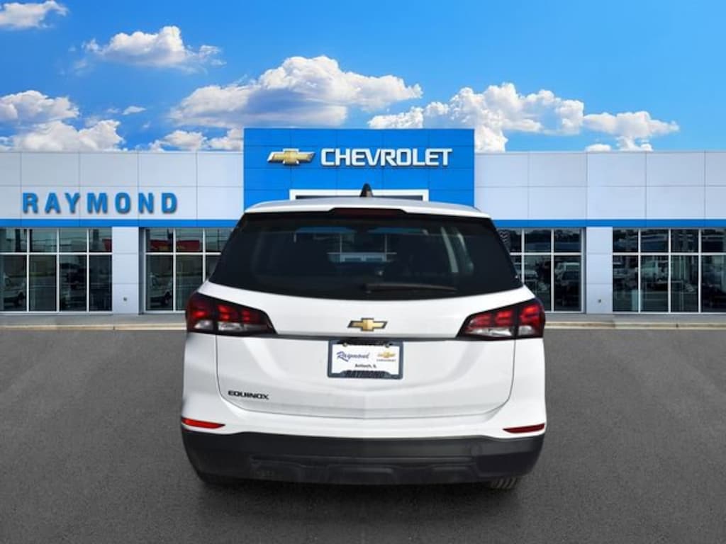 Used 2023 Chevrolet Equinox LS SUV