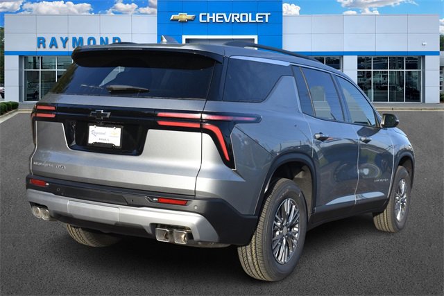 2026 Chevrolet Traverse photo 3