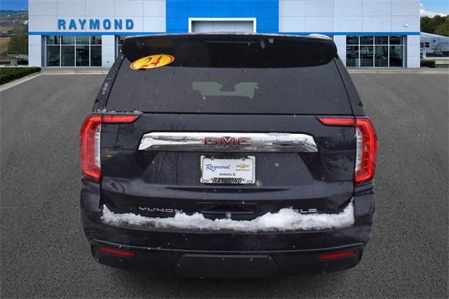 2024 Gmc Yukon SLE photo 4