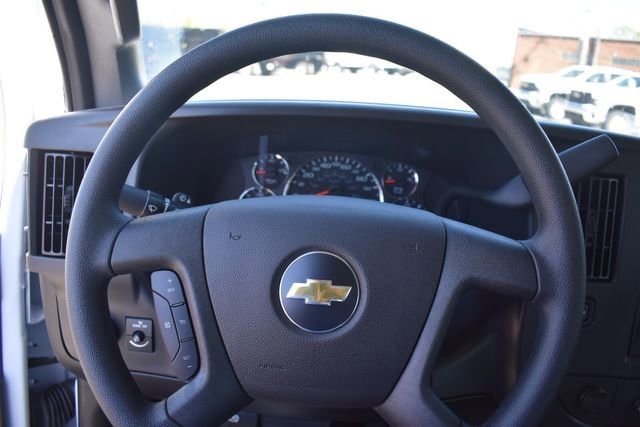 2025 Chevrolet Express Cargo Work Van - Photo 22