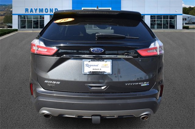 2019 Ford Edge Titanium photo 4
