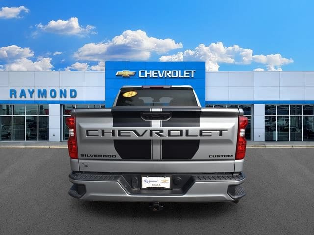 2024 Chevrolet Silverado 1500 Custom - Photo 4