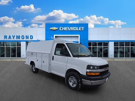 2025 Chevrolet Express Cutaway 3500 1WT Cutaway Van