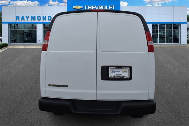 2025 Chevrolet Express Cargo 2500 Van photo 2