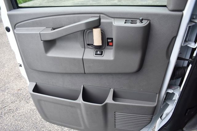 2025 Chevrolet Express Cargo Work Van - Photo 29