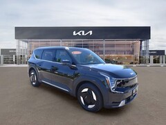 2026 Kia EV9 Wind SUV