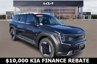 2026 Kia EV9 Light Short Range SUV