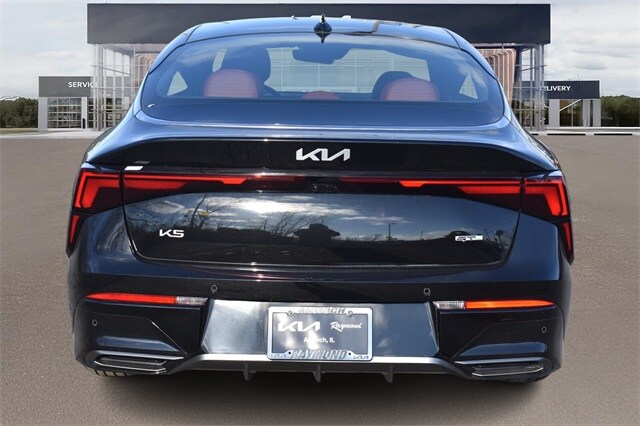 2025 Kia K5 GT-Line photo 4