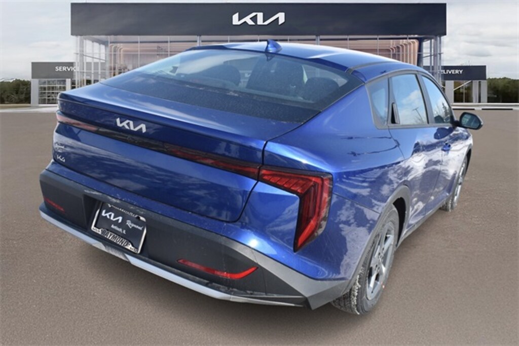 New 2025 Kia K4 LXS Sedan