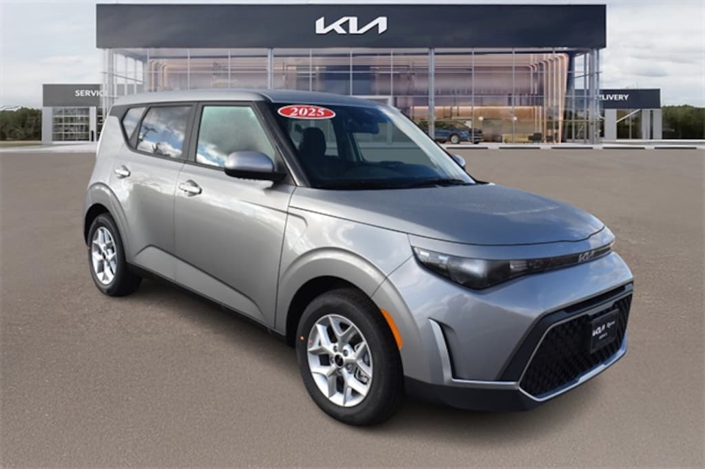 New 2025 Kia Soul LX Hatchback