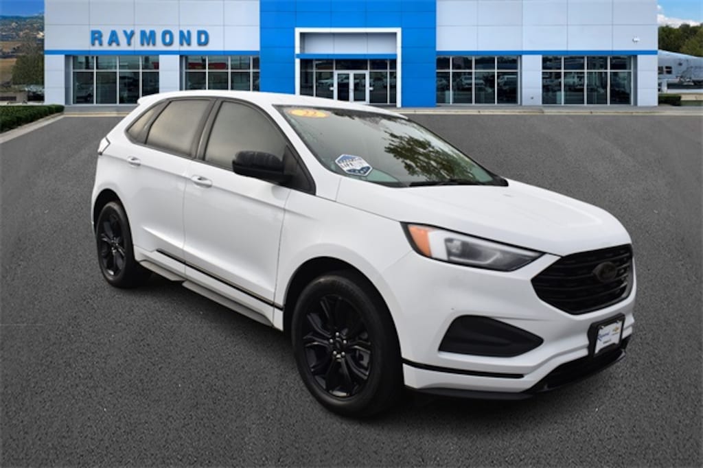 Used 2022 Ford Edge SE SUV