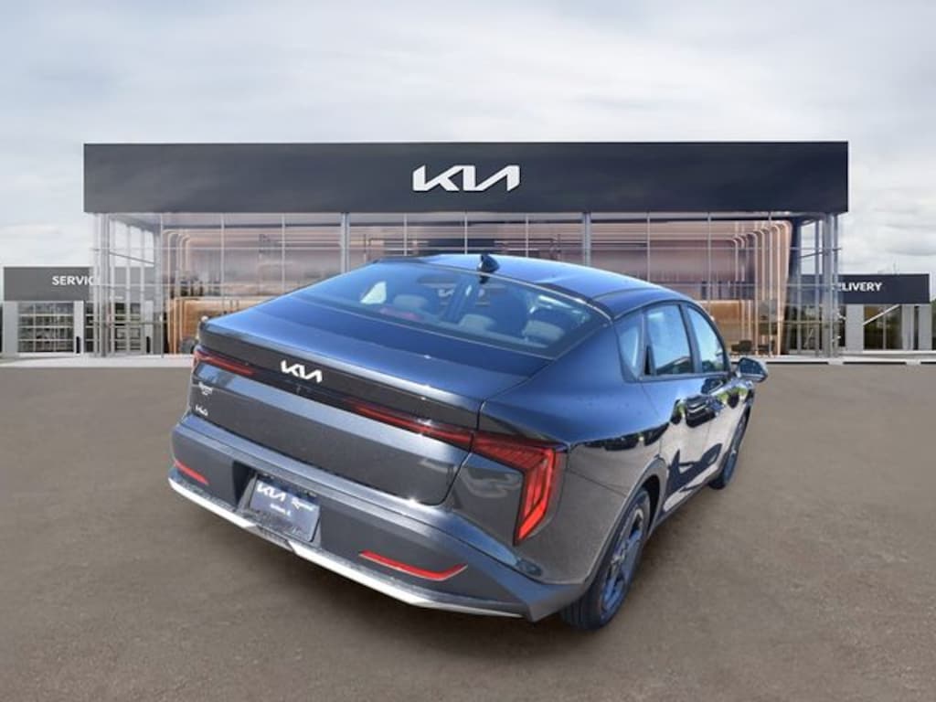 New 2026 Kia K4 LXS Sedan