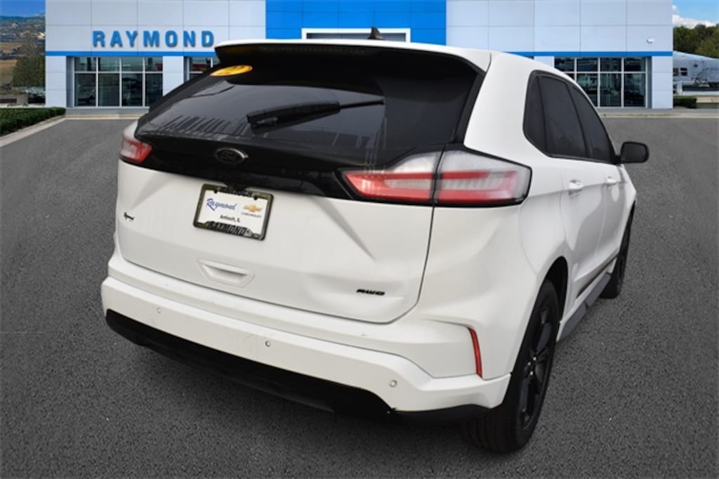 Used 2022 Ford Edge SE SUV