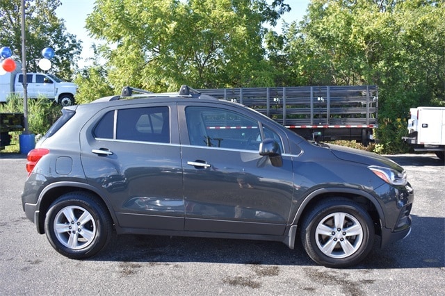 Used 2018 Chevrolet Trax LT with VIN 3GNCJLSBXJL179458 for sale in Antioch, IL