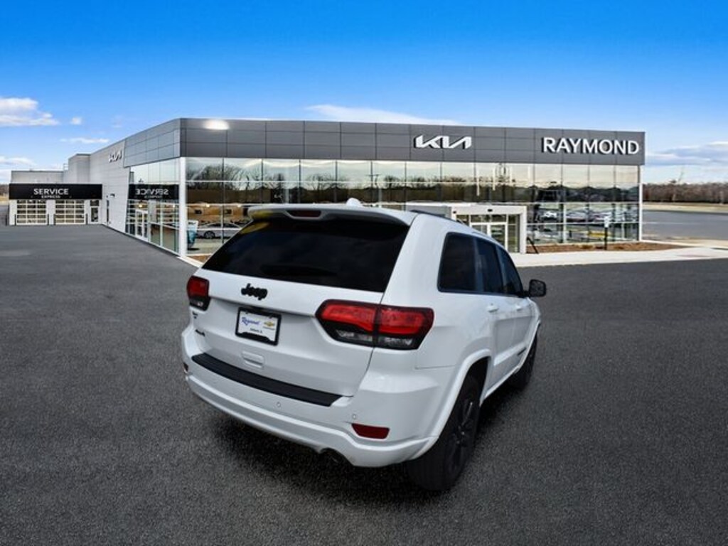 Used 2020 Jeep Grand Cherokee Altitude SUV