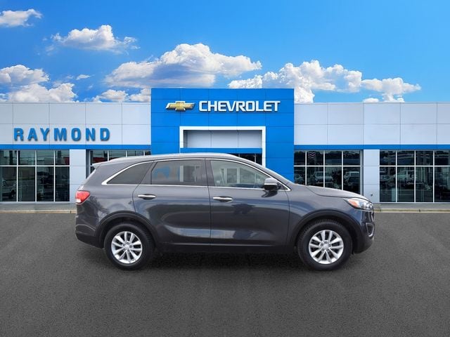 Used 2018 Kia Sorento LX with VIN 5XYPG4A32JG341258 for sale in Antioch, IL