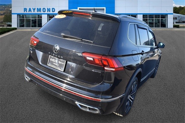 2022 Volkswagen Tiguan SEL Premium R-Line photo 2