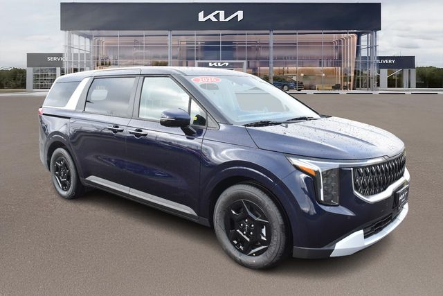 2026 Kia Sedona LX's photo