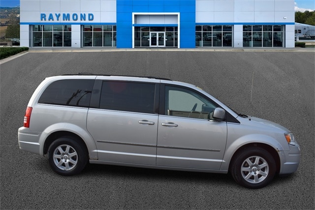 Used 2010 Chrysler Town & Country Touring Plus with VIN 2A4RR8DX9AR404421 for sale in Antioch, IL