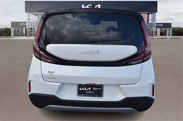 2025 Kia Soul S photo 3