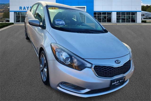 Used 2014 Kia Forte EX with VIN KNAFX4A8XE5073286 for sale in Antioch, IL