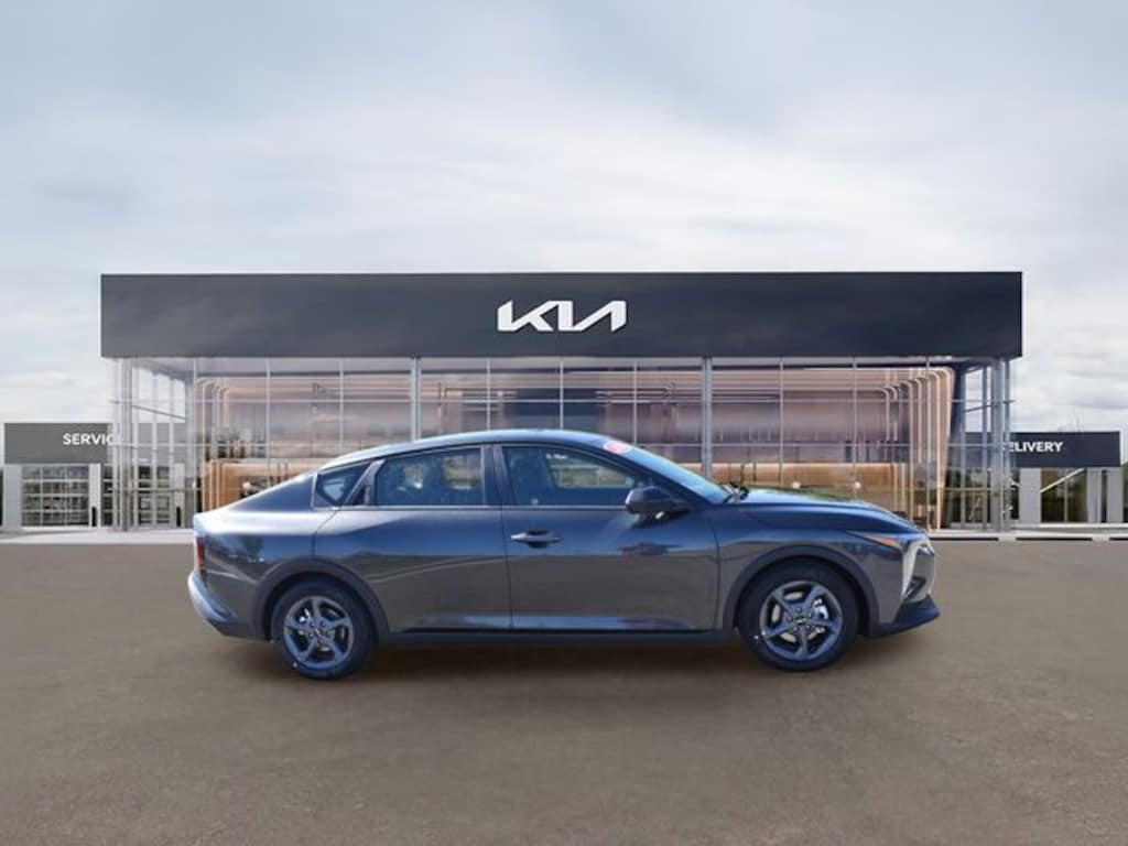 New 2026 Kia K4 LXS Sedan