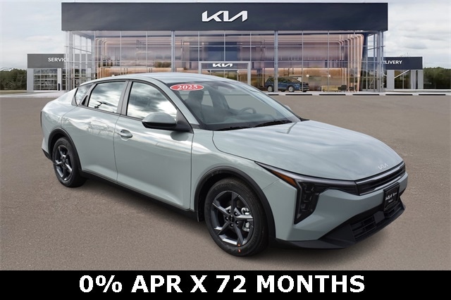 2025 Kia K4 LXS's photo