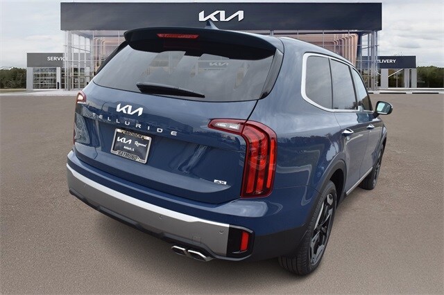 2025 Kia Telluride S photo 2