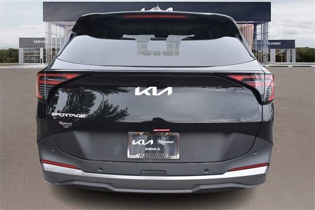 2026 Kia Sportage LX photo 3