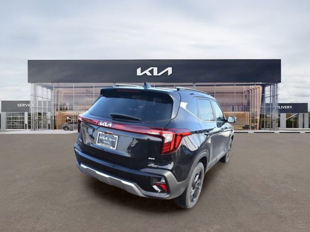 New 2026 Kia Seltos EX SUV