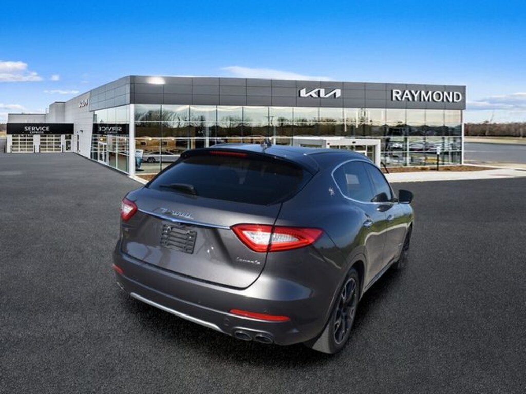 Used 2018 Maserati Levante Granlusso SUV