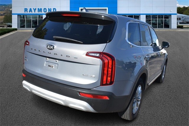 2020 Kia Telluride LX photo 3