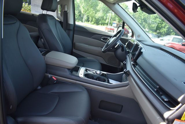 2026 Kia Carnival EX - Photo 13