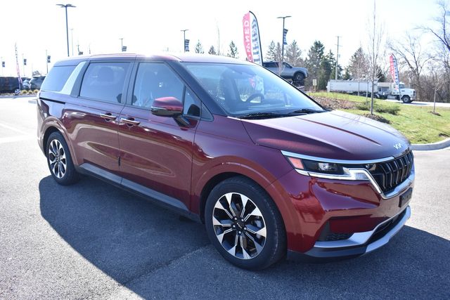 2023 Kia Carnival EX