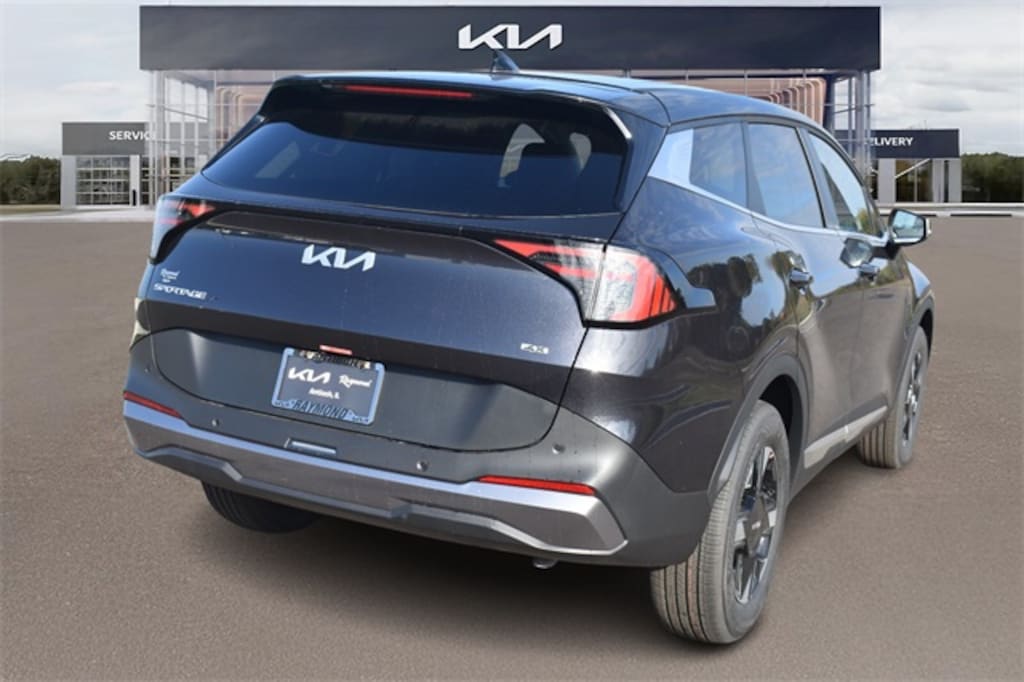 New 2026 Kia Sportage LX SUV