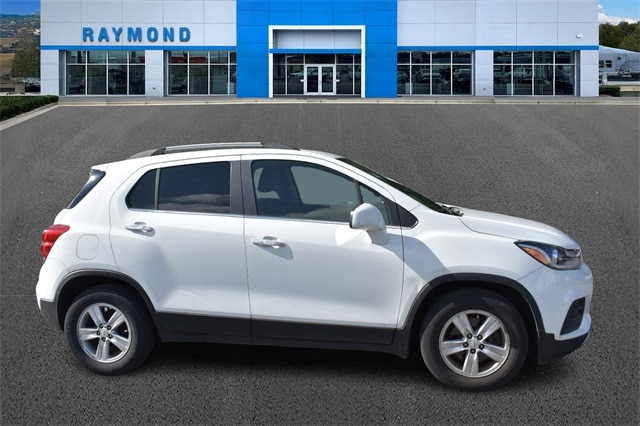 Used 2017 Chevrolet Trax LT with VIN KL7CJLSB5HB154596 for sale in Antioch, IL