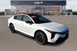 2025 Kia K4 GT-Line Sedan