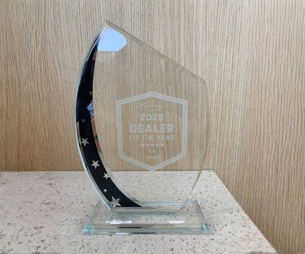 Cars.com 2025 Dealer of the Year Raymond Kia