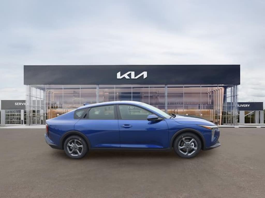 New 2026 Kia K4 LXS Sedan