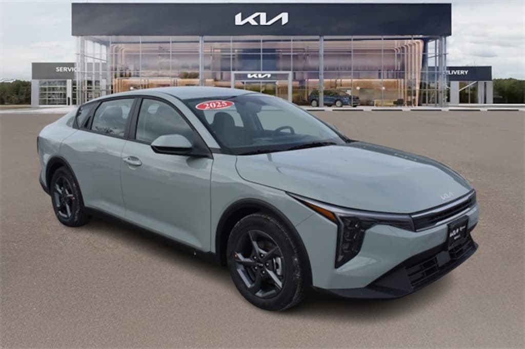 New 2025 Kia K4 LXS Sedan