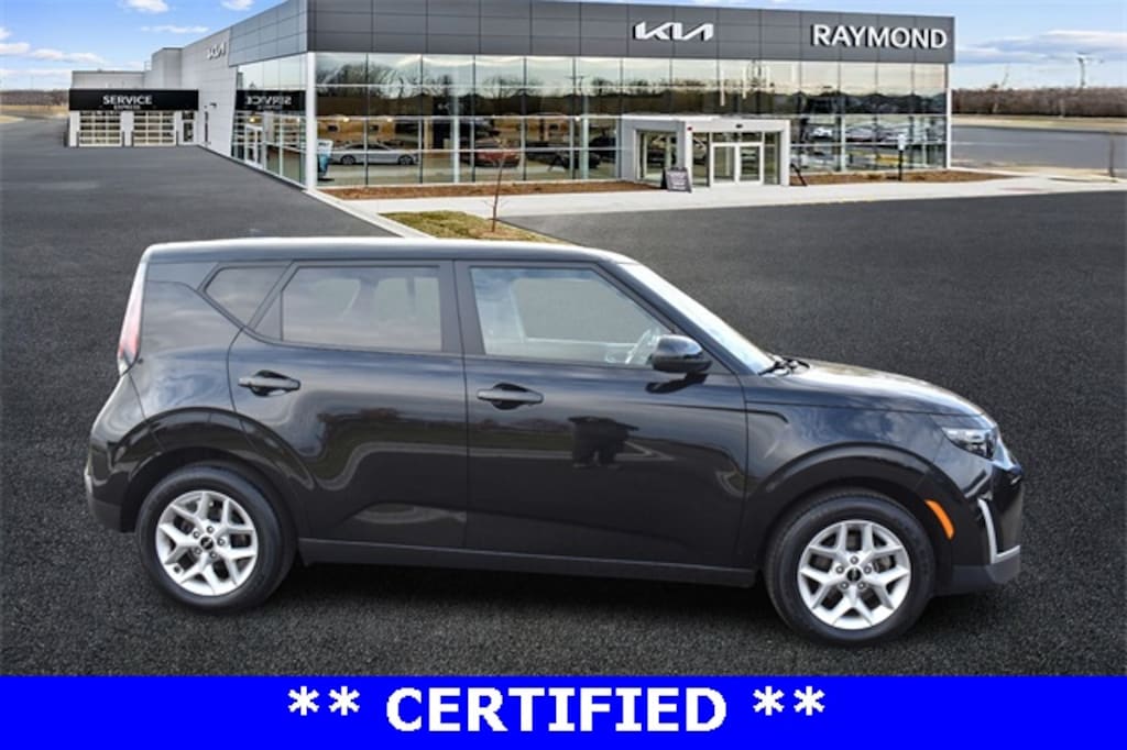 Certified 2024 Kia Soul LX Hatchback