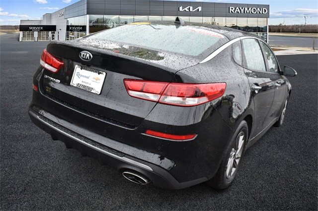 2020 Kia Optima LX photo 3